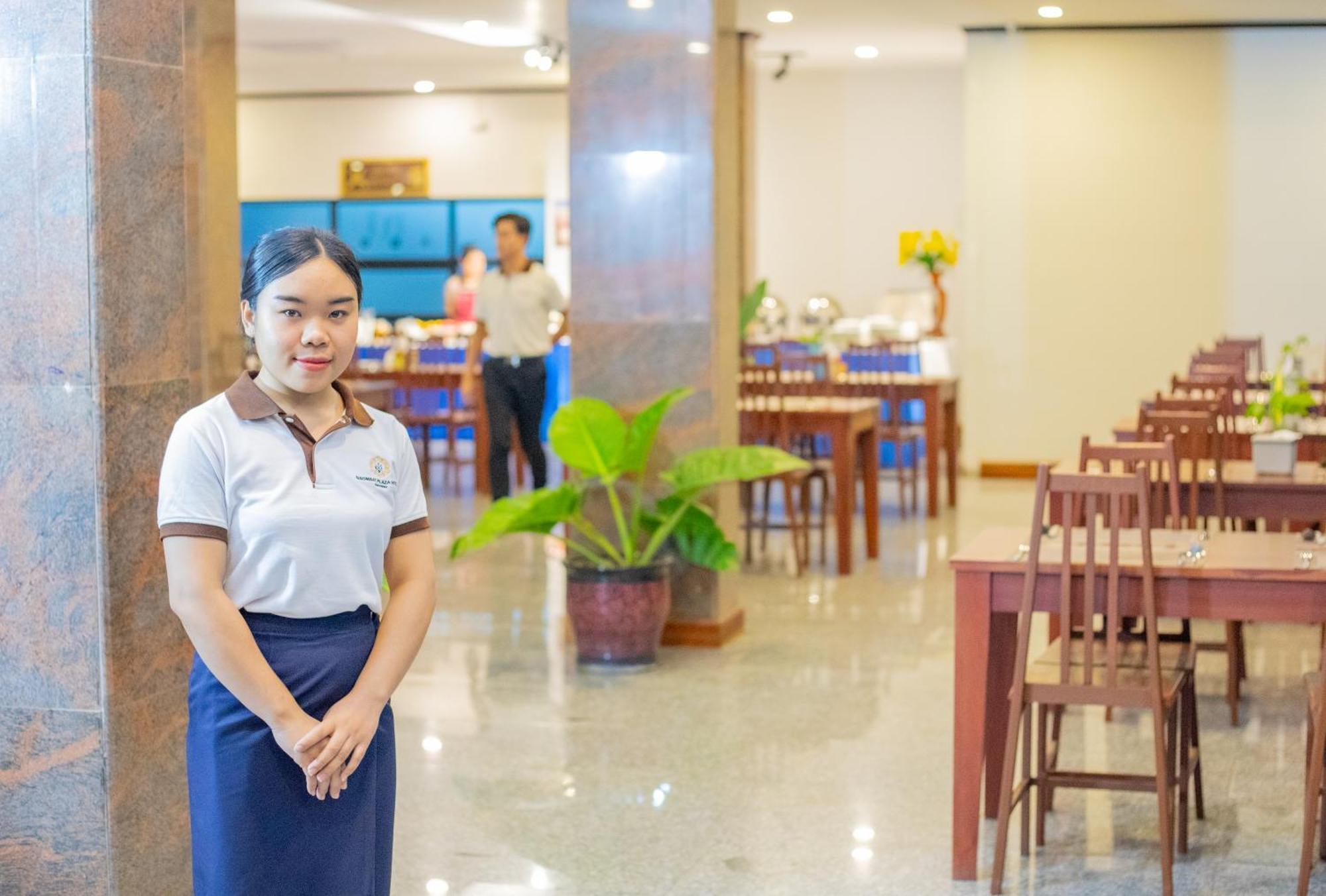 Sisombat Plaza Hotel Ванг Виенг Екстериор снимка